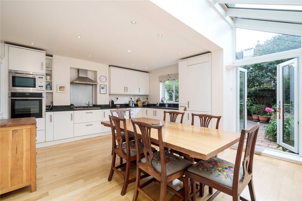 Property photo 3 of 11 Picture No. 04