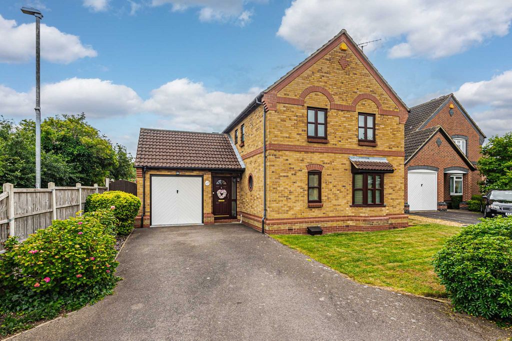 Property photo 1 of 31