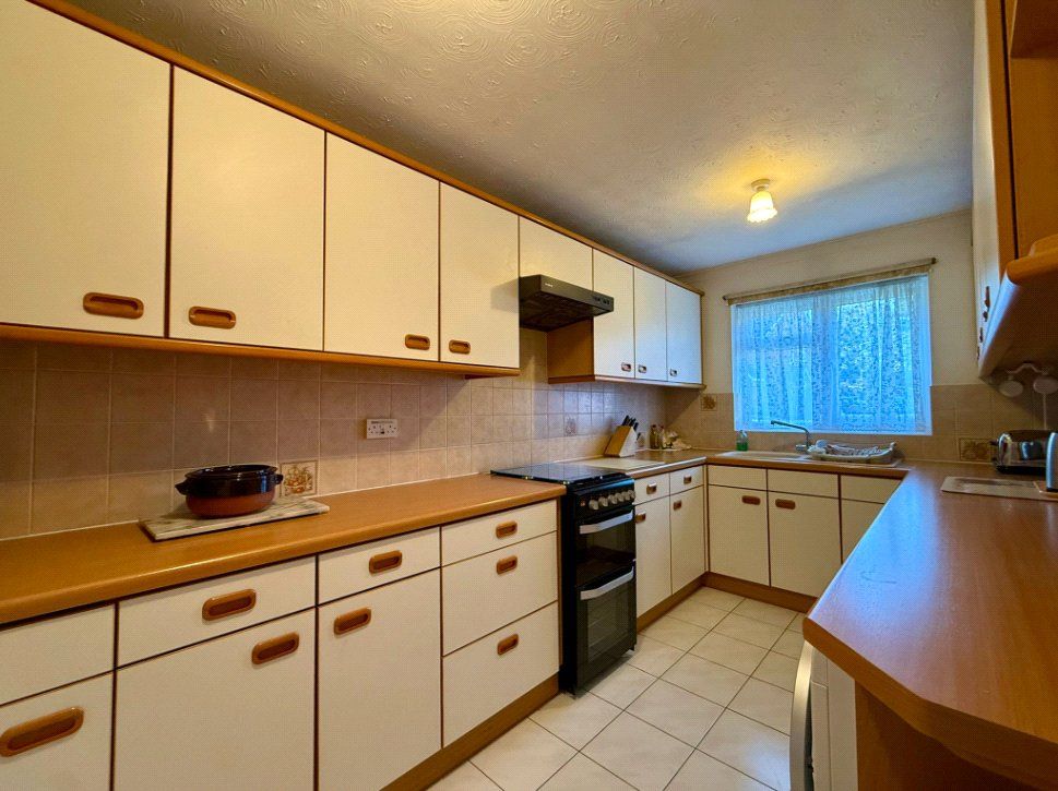 Property photo 2 of 33 Picture No. 06