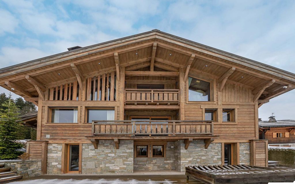 Property photo 1 of 12 Exterior Of The Chal