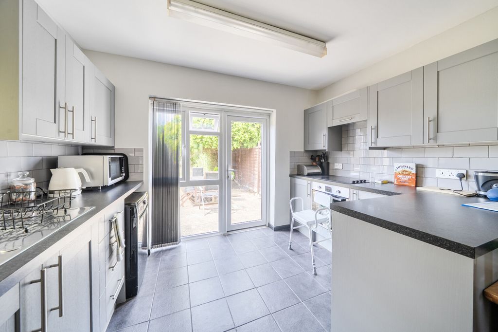 Property photo 2 of 23 1485815-11-6A4B97...
