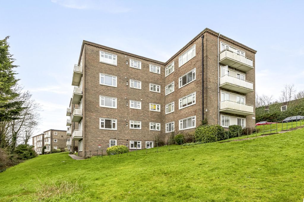 Property photo 1 of 11 Front (Exterior)