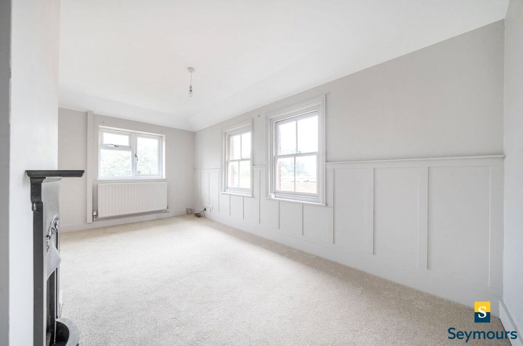 Property photo 2 of 15 Living Room