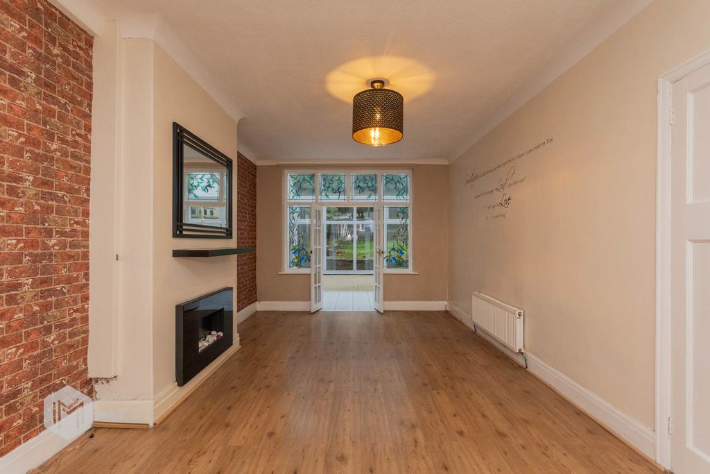 Property photo 2 of 15 Photograph