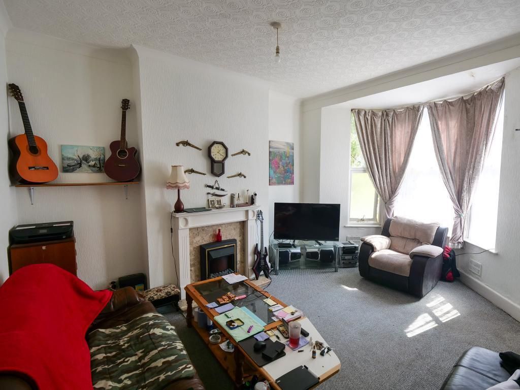 Property photo 2 of 6 Living Room