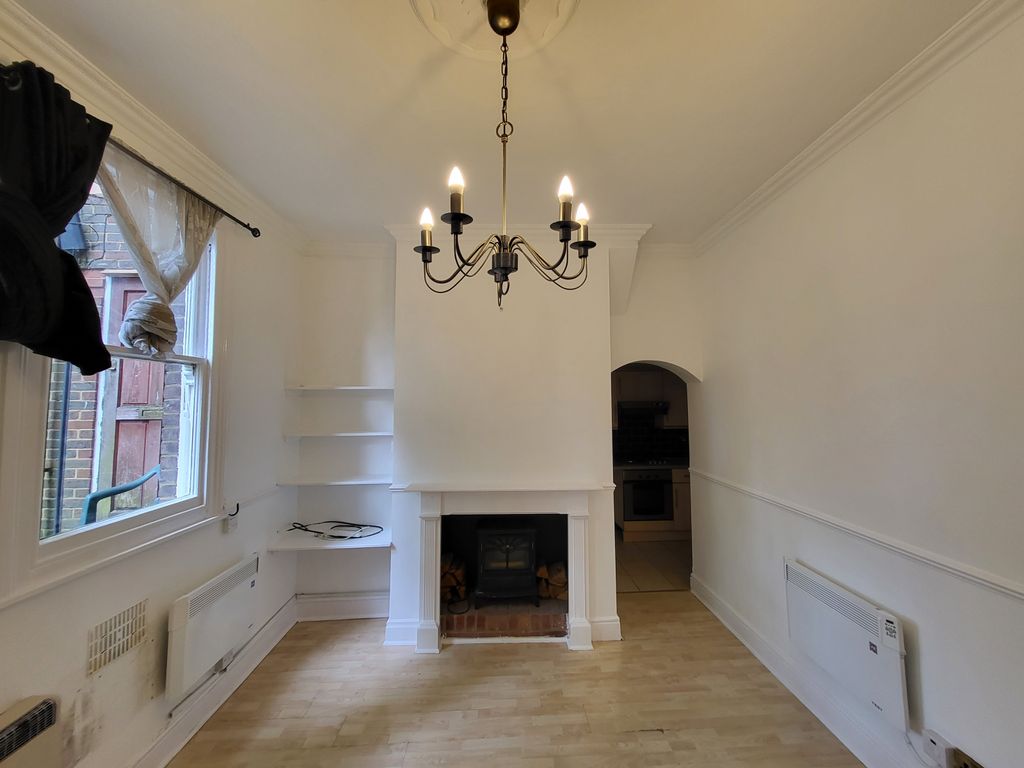 Property photo 3 of 10 Gallery