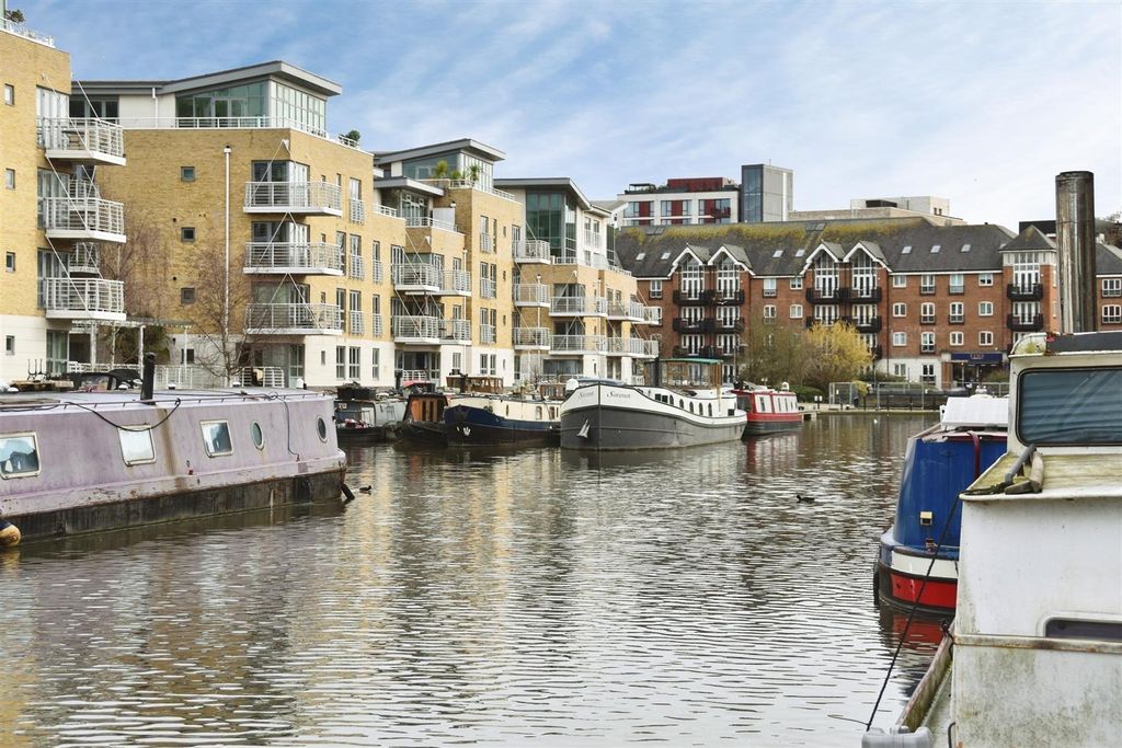 Additional image 20 of 2 bed flat for saleTallow Road, Brentford TW8