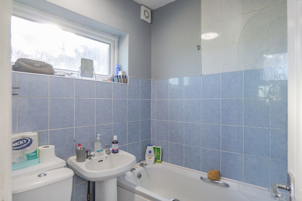Additional image 6 of 1 bed flat for saleLon Brynli, Prestatyn LL19