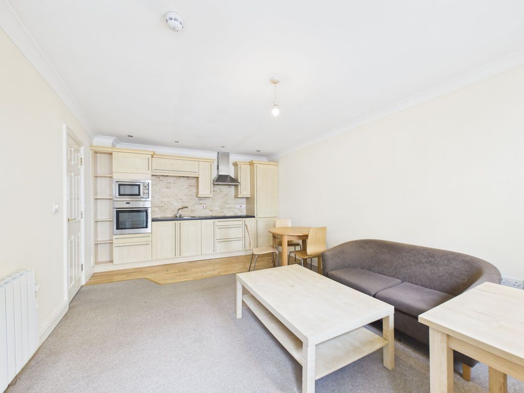Property photo 1 of 3