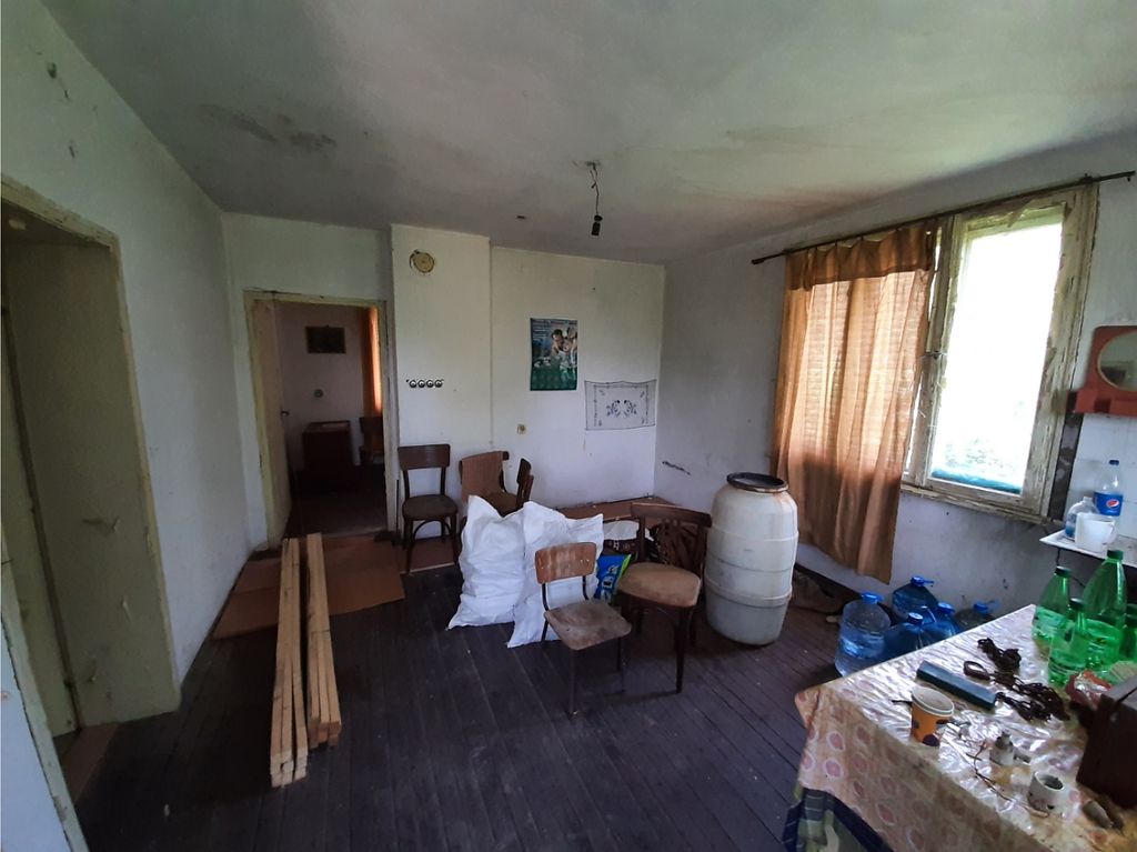 Property photo 3 of 7