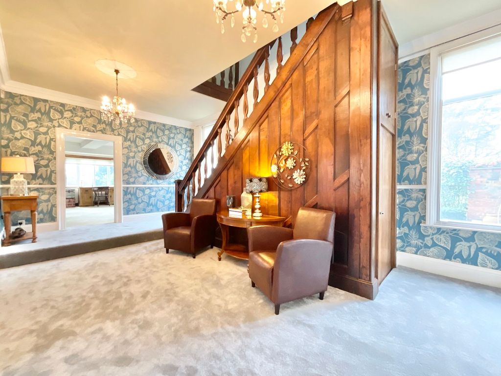 Property photo 3 of 41