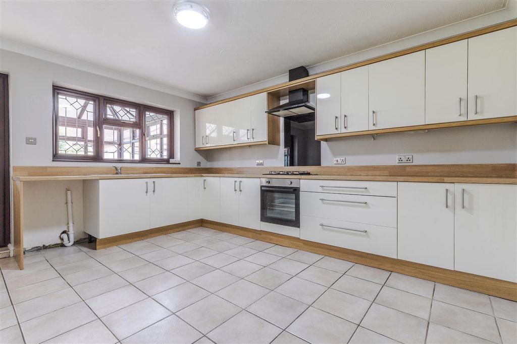 Property photo 2 of 15 Kitchen Diner