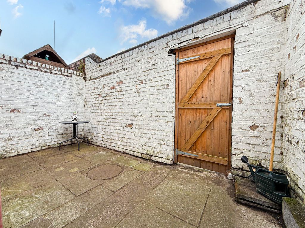 Property photo 3 of 13