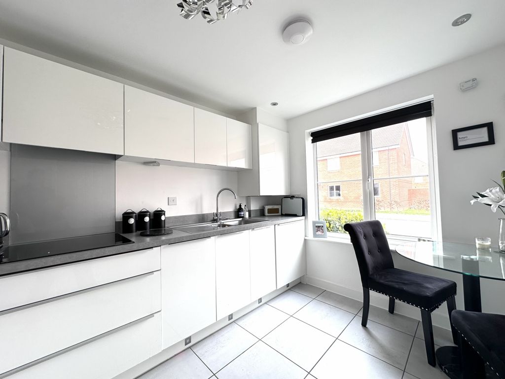 Property photo 3 of 12 Img_7626
