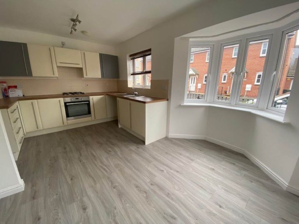 Property photo 2 of 10 Millstone Close 9 New Kitchen-Diner