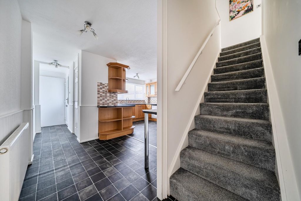 Property photo 1 of 17 1-6949F17Ec945A-1394137-12-694964553234E-1.Jpg