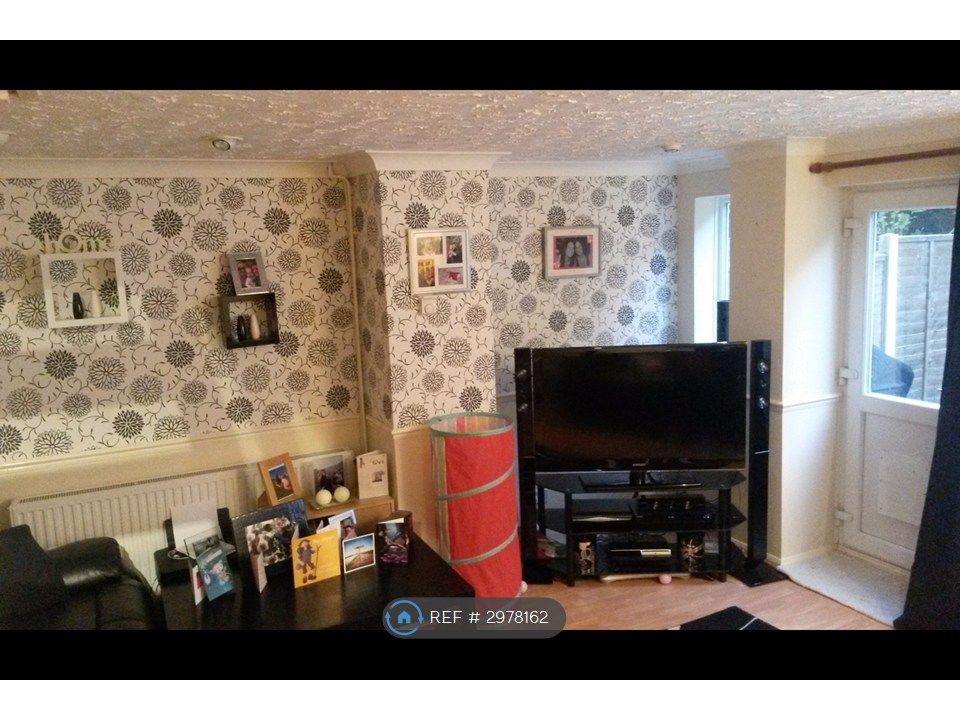 Property photo 3 of 4