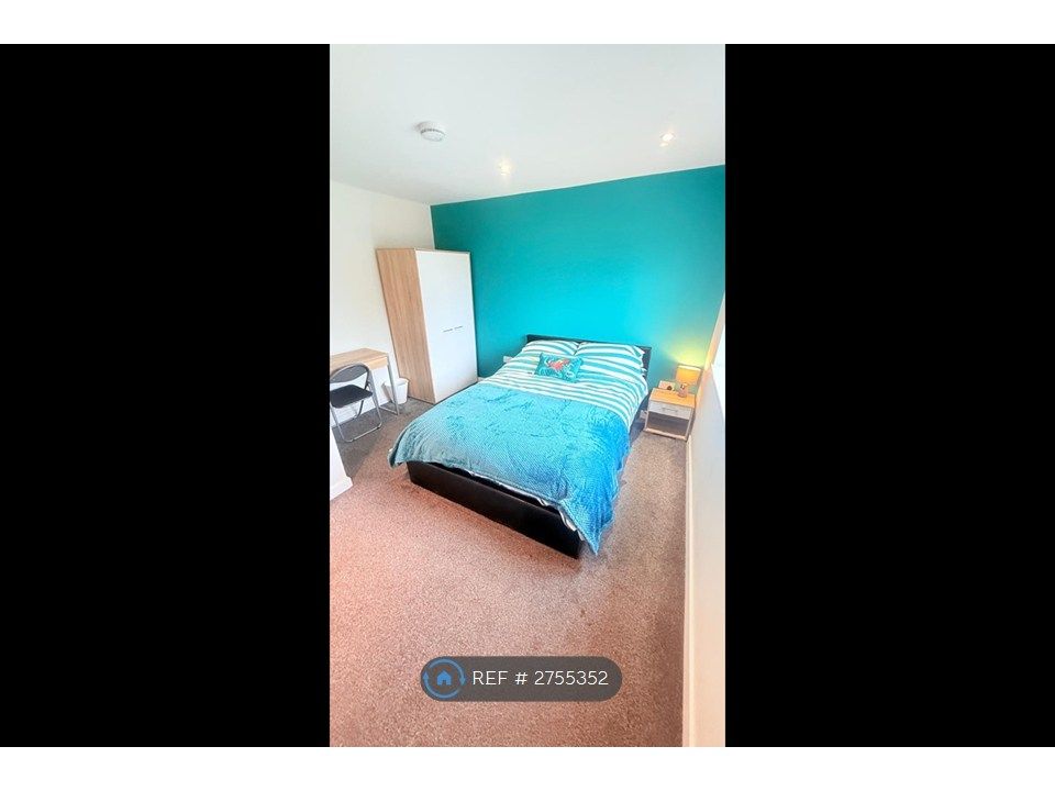 Property photo 2 of 21 Room 4 - Double Room - Single Occupancy Only