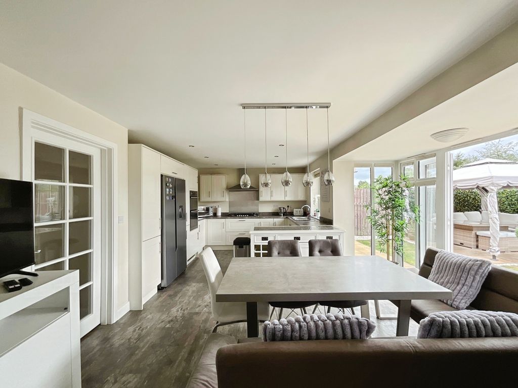 Property photo 2 of 22 45c159c7-0C-4C54-9B6B-52090E4F1650-881-0000004028061CE9