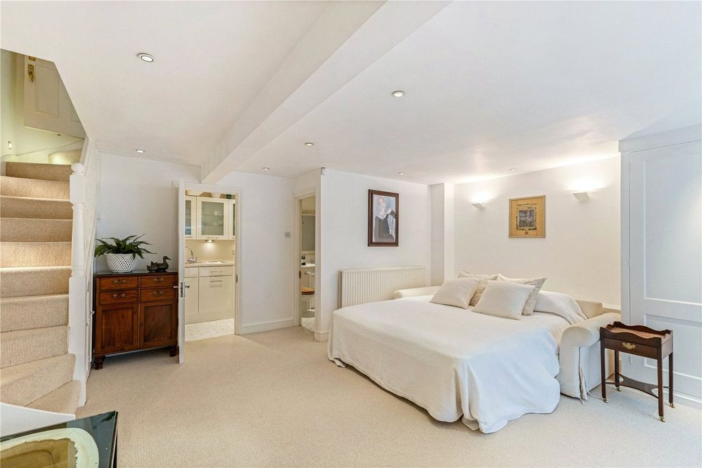 Property photo 3 of 29 Picture No. 40