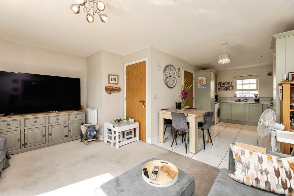 Property photo 2 of 26 5Z4A6552