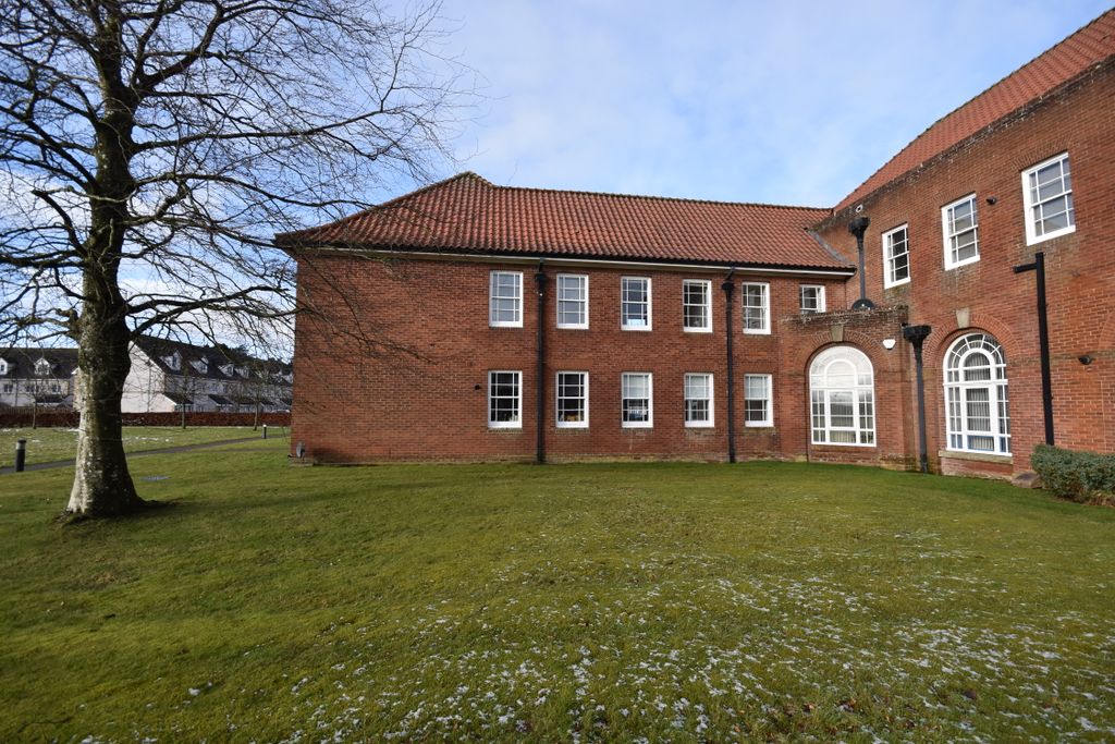 Property photo 2 of 24