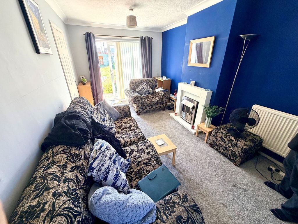 Property photo 2 of 11