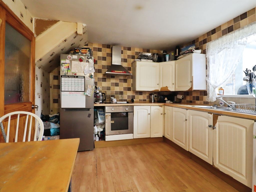 Property photo 3 of 15