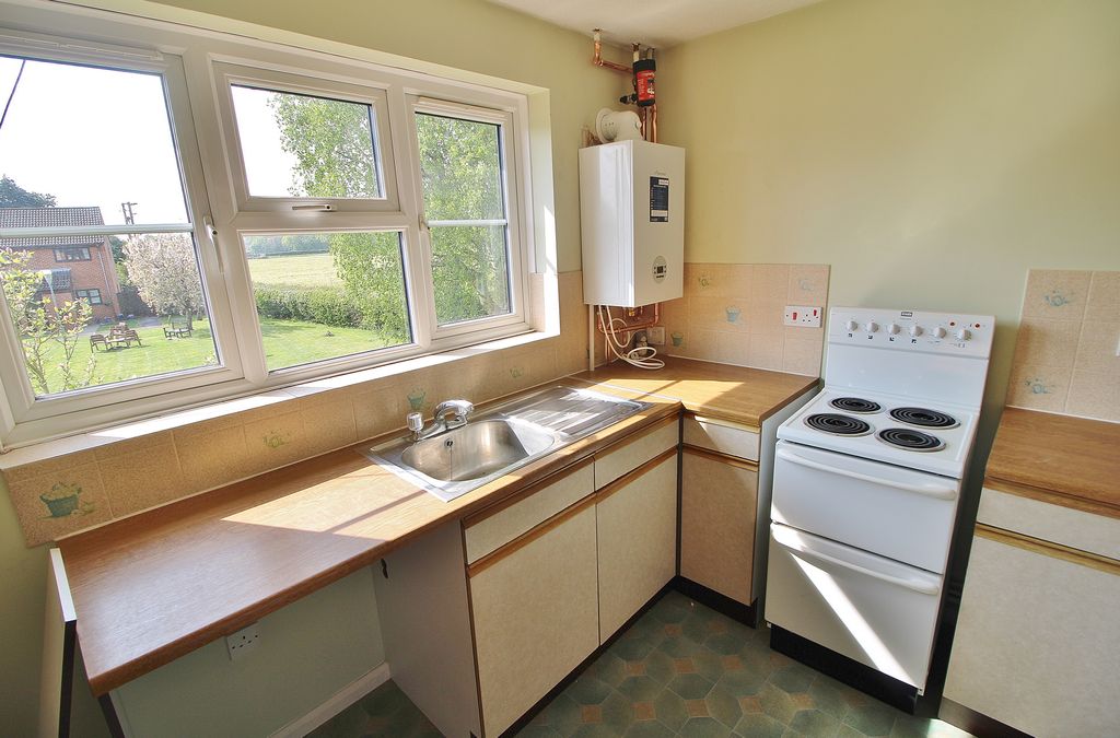 Property photo 2 of 11