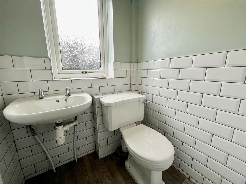 Property photo 2 of 16 Downstairs W.C.