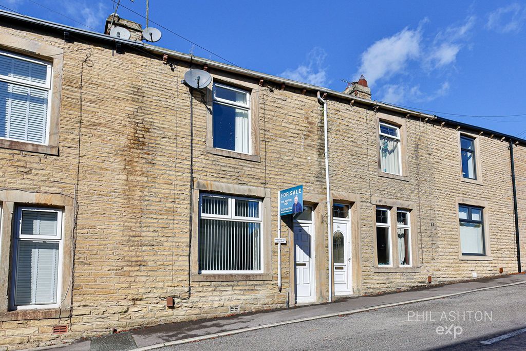Property photo 1 of 19