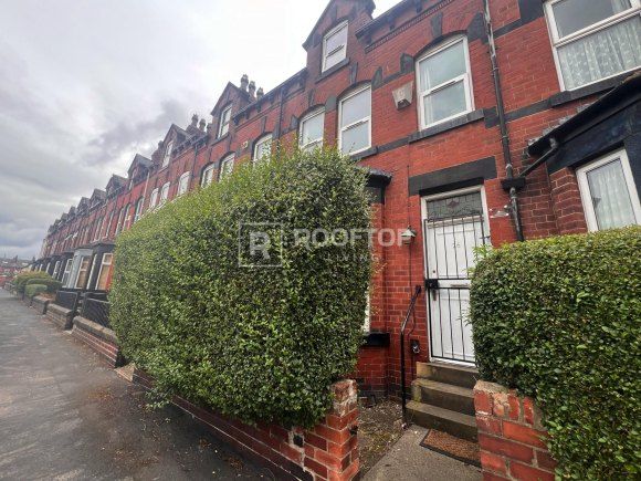 Property photo 2 of 19 8987727.Jpg