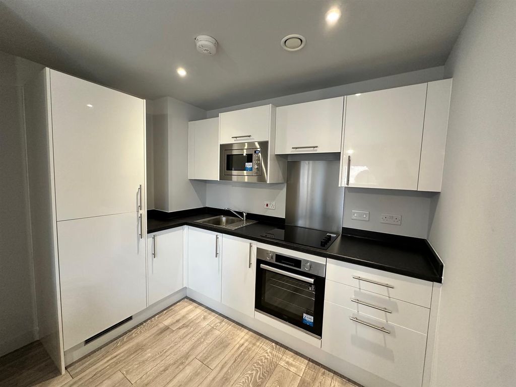 Property photo 3 of 10 Kitchen1.Jpg