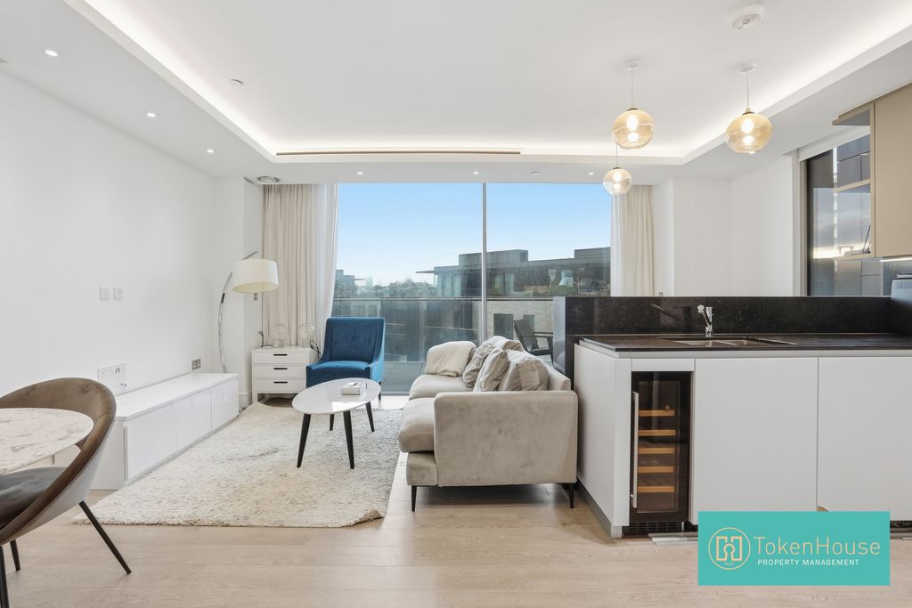 Property photo 3 of 20