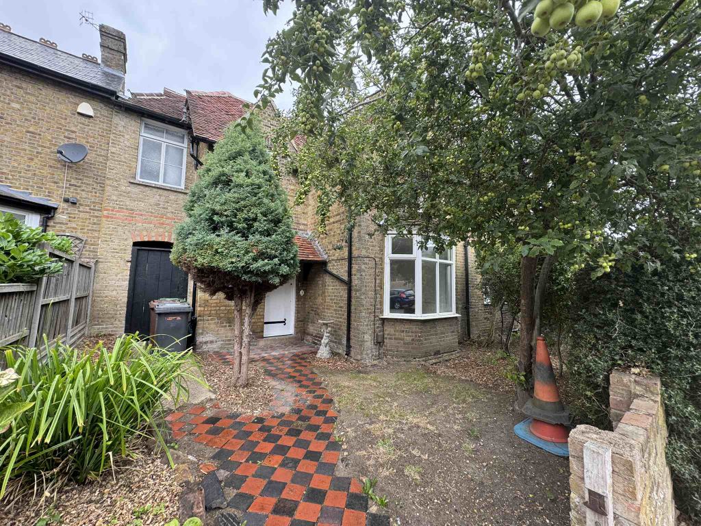 Property photo 1 of 15