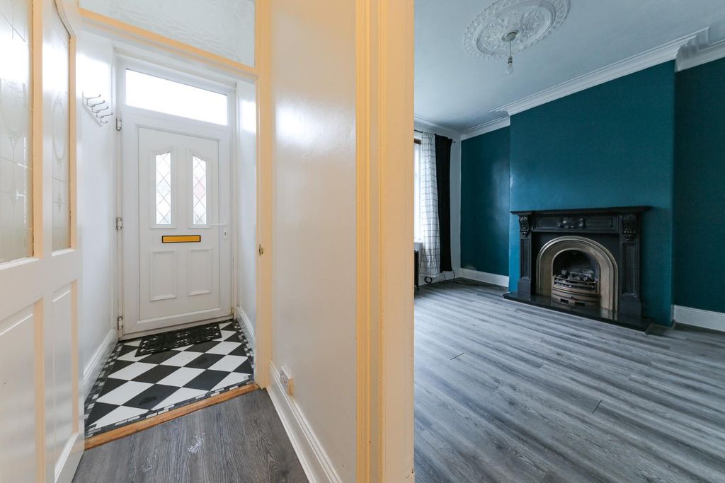 Property photo 2 of 11 Living Room