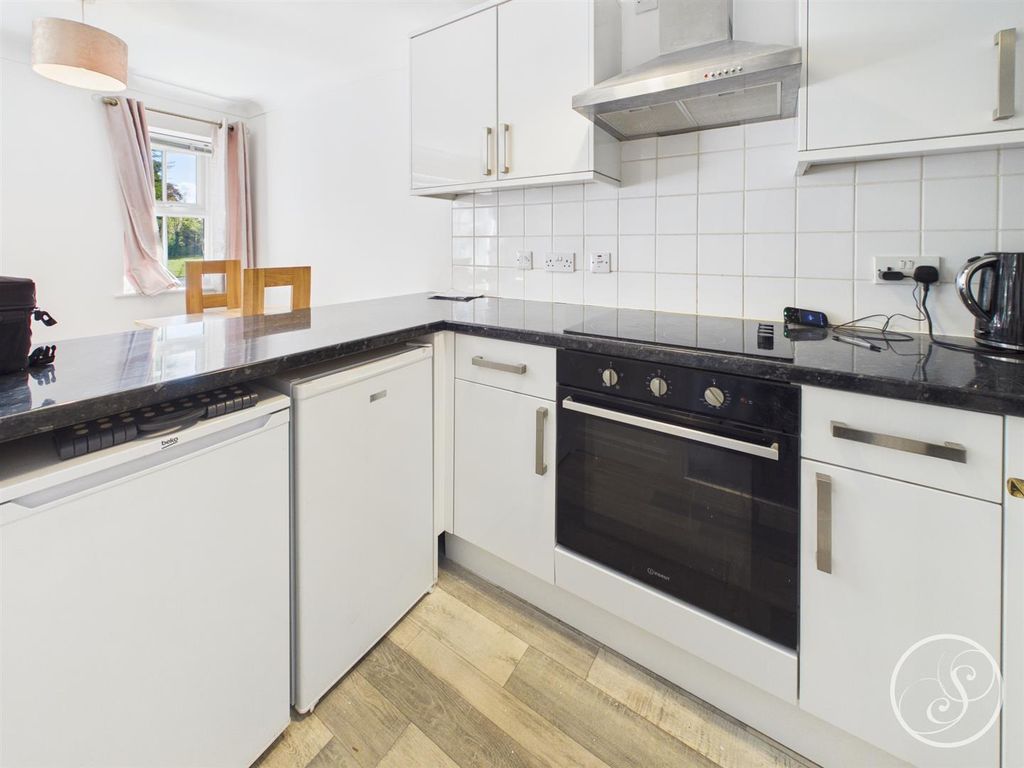 Property photo 2 of 13 Cam02071G0-Pr0899-Still003.Jpg