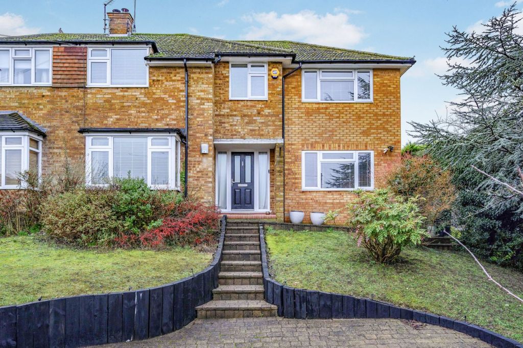 Property photo 1 of 18
