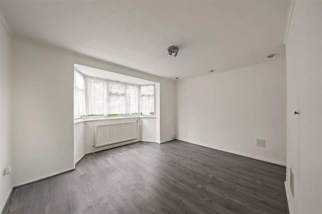 Property photo 2 of 8 Dsc09370.Jpg