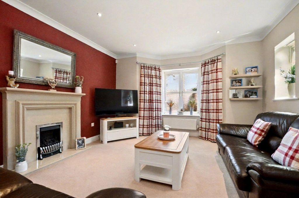 Property photo 2 of 21 Picture No. 30