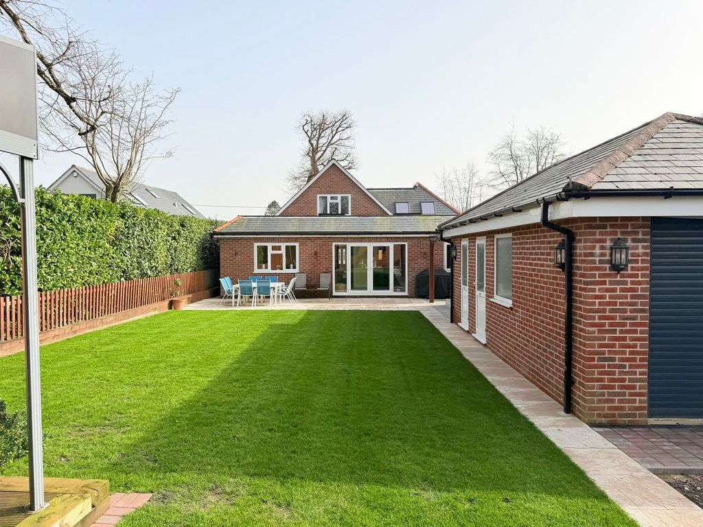 Property photo 3 of 35