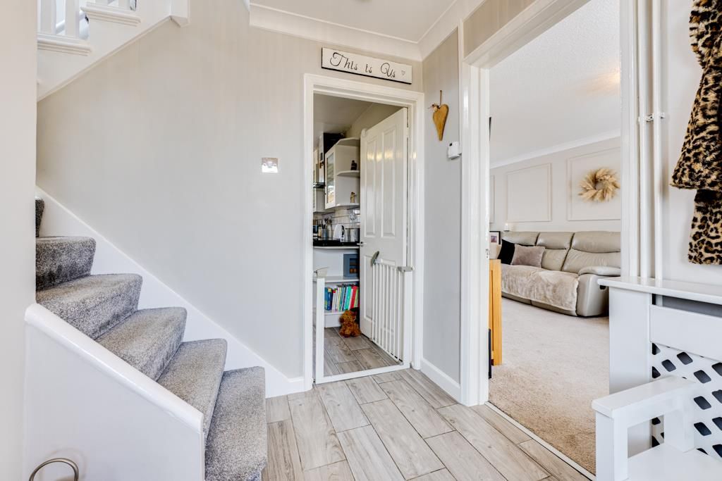 Property photo 2 of 38 1 Glaister Place, Kettering-13.Jpg