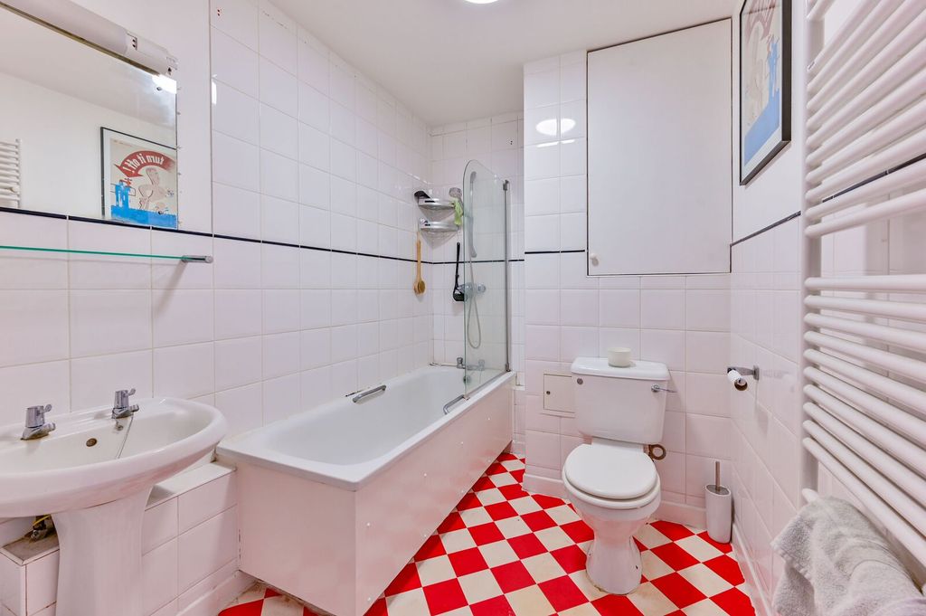 Property photo 1 of 9