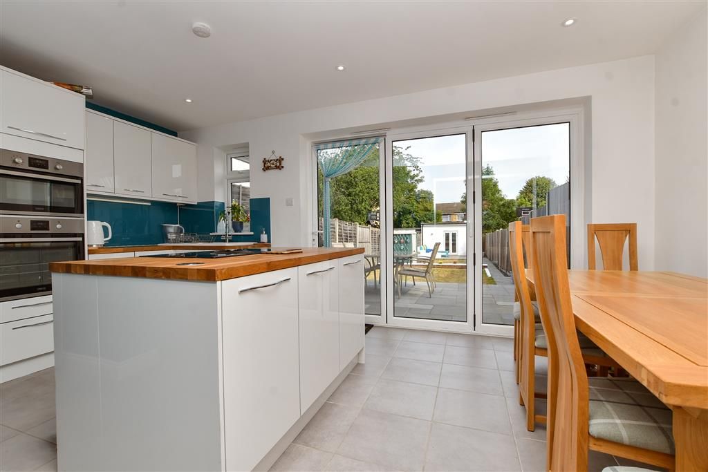 Property photo 3 of 13 Kitchen/Dining Room