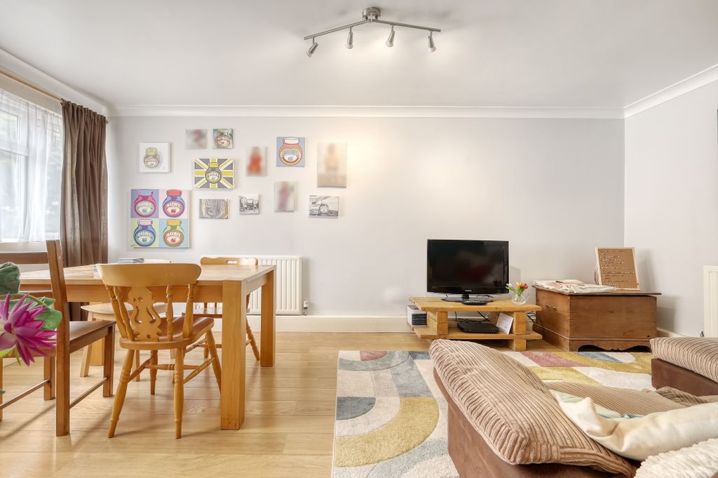 Property photo 2 of 13