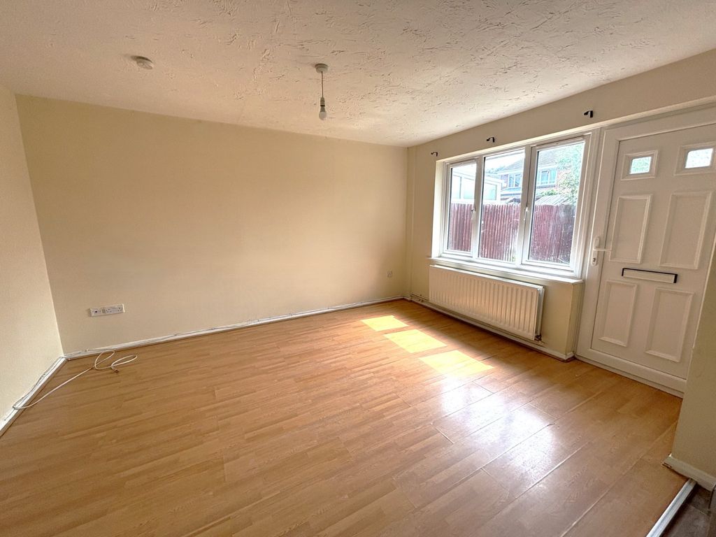 Property photo 2 of 7 Picture No. 17