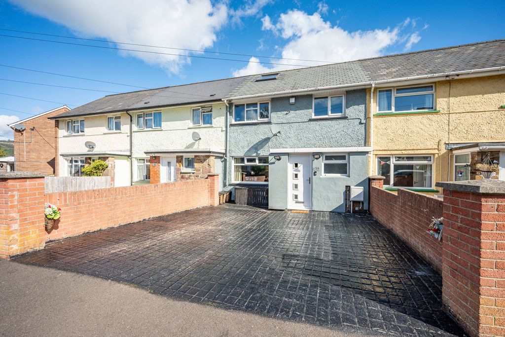 Property photo 1 of 34