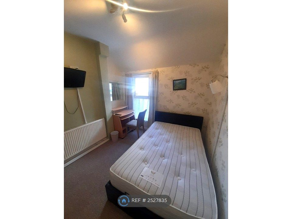 Property photo 1 of 27 Room 5, 1