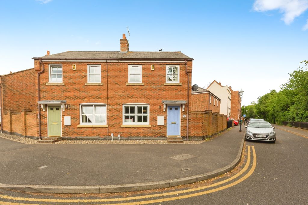 Property photo 1 of 22
