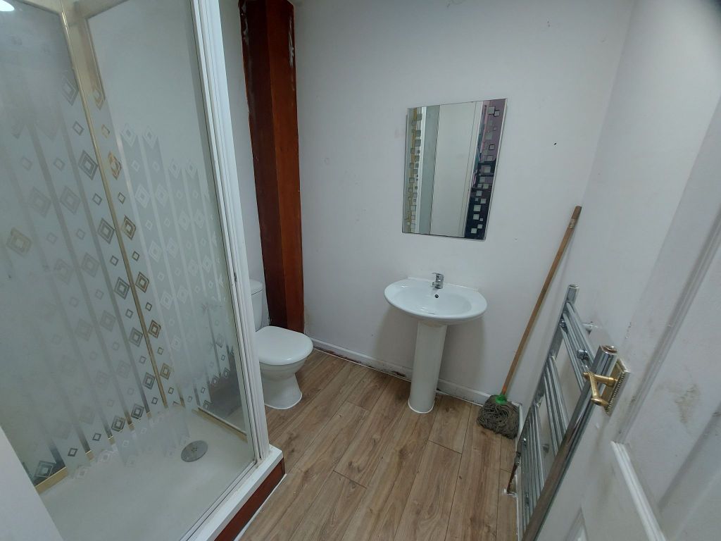 Property photo 3 of 9 Photograph 11